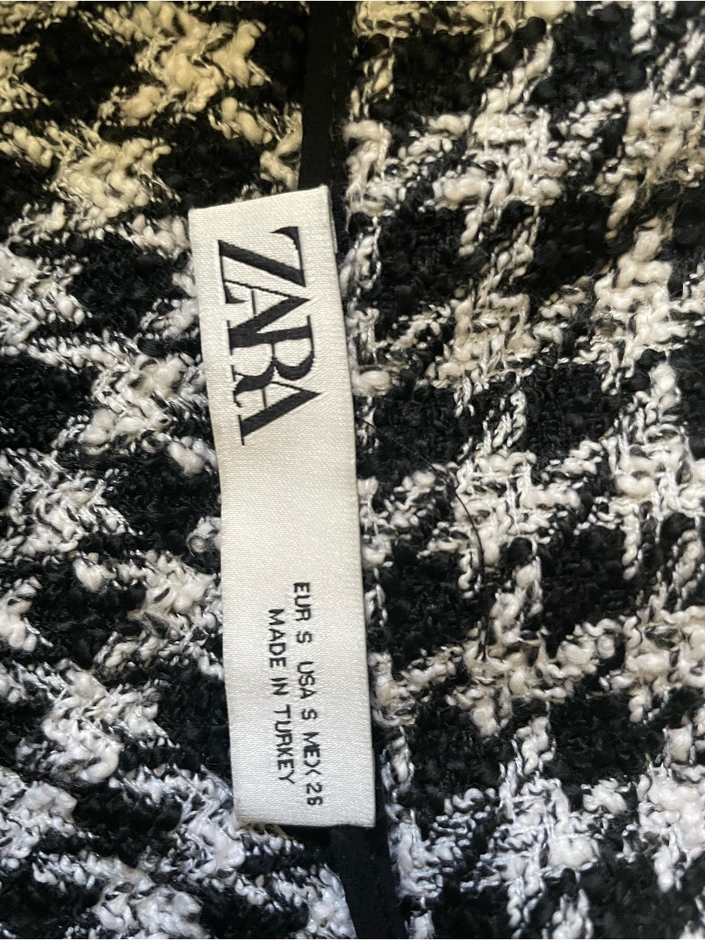 Zara Black and White Tweed Houndstooth A line Skirt - Picture 4 of 7
